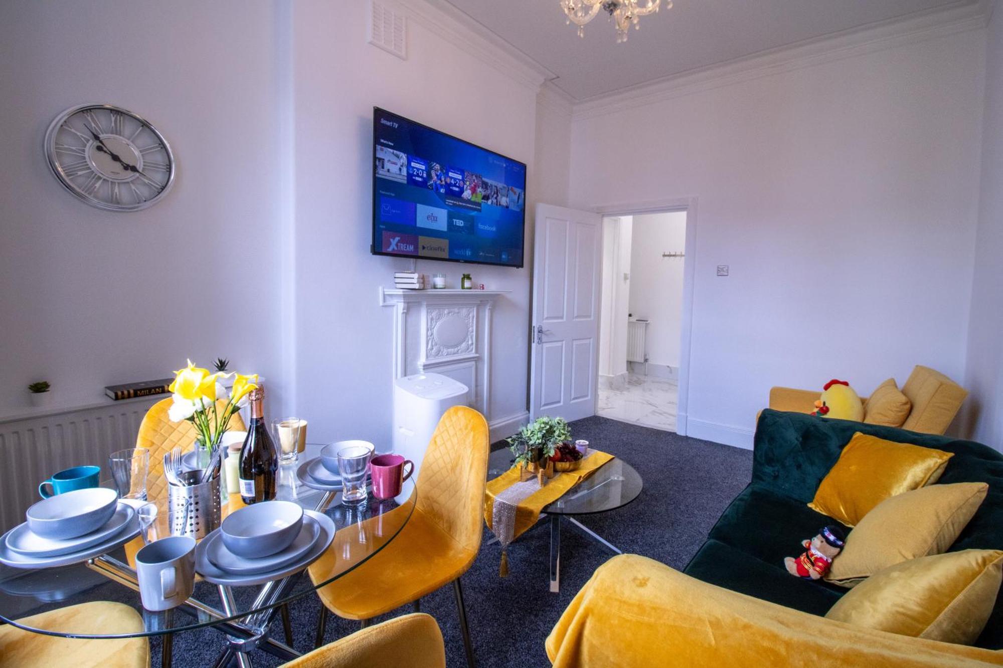 Oxford Street 1 Bedroom Shopping Retreat! 3gc London