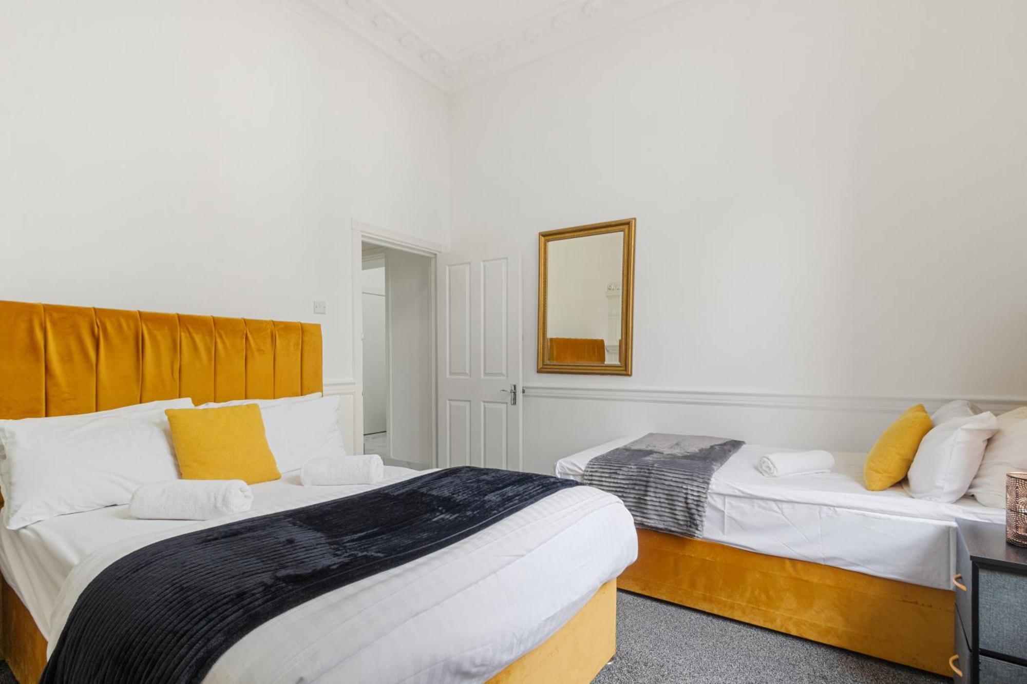 Oxford Street 1 Bedroom Shopping Retreat! 3gc * London