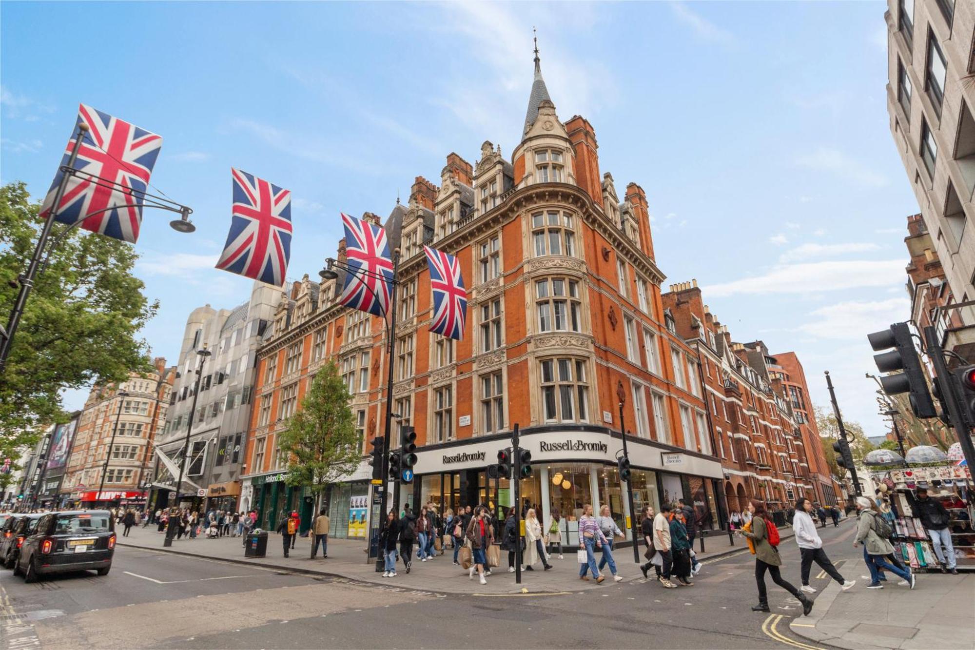 Oxford Street 1 Bedroom Shopping Retreat! 3gc Apartment