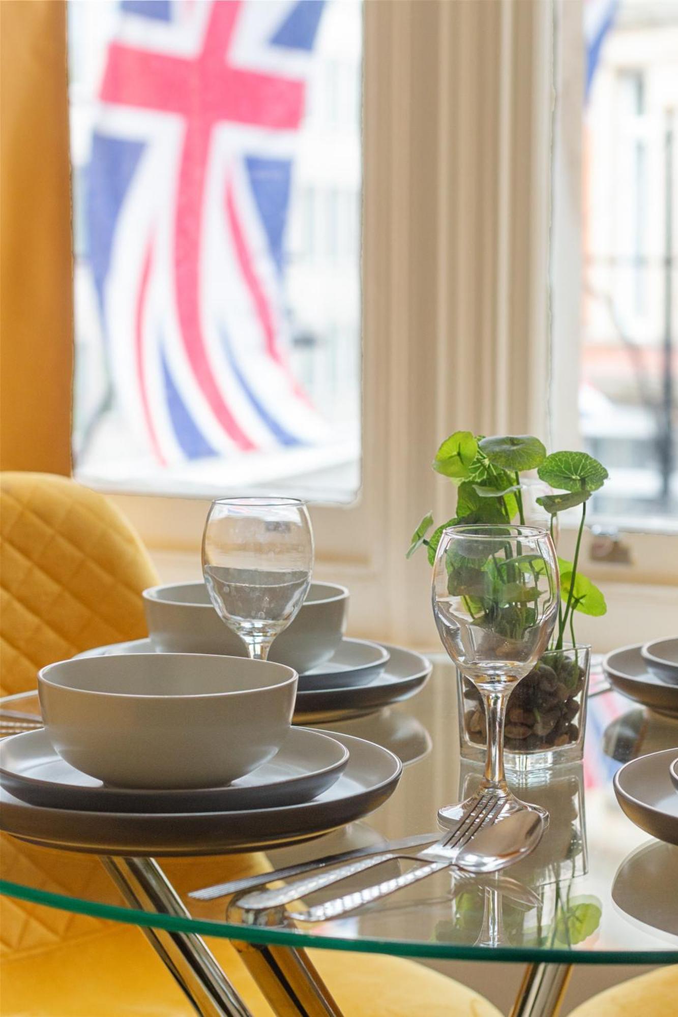Apartment Oxford Street 1 Bedroom Shopping Retreat! 3gc London